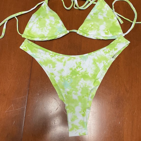 NEON TIE DYE BEACH SET - Picture 2 of 2